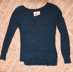 Blue SO Perfect Pullover Sweater Size Small
